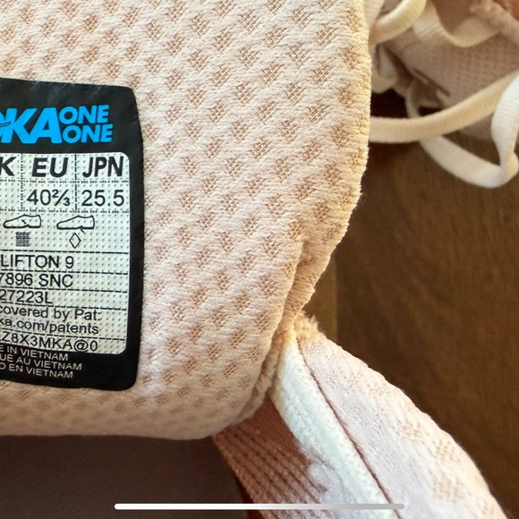 Hoka Clifton 9 Running Shoe Women’s 8.5 M - Picture 4 of 5